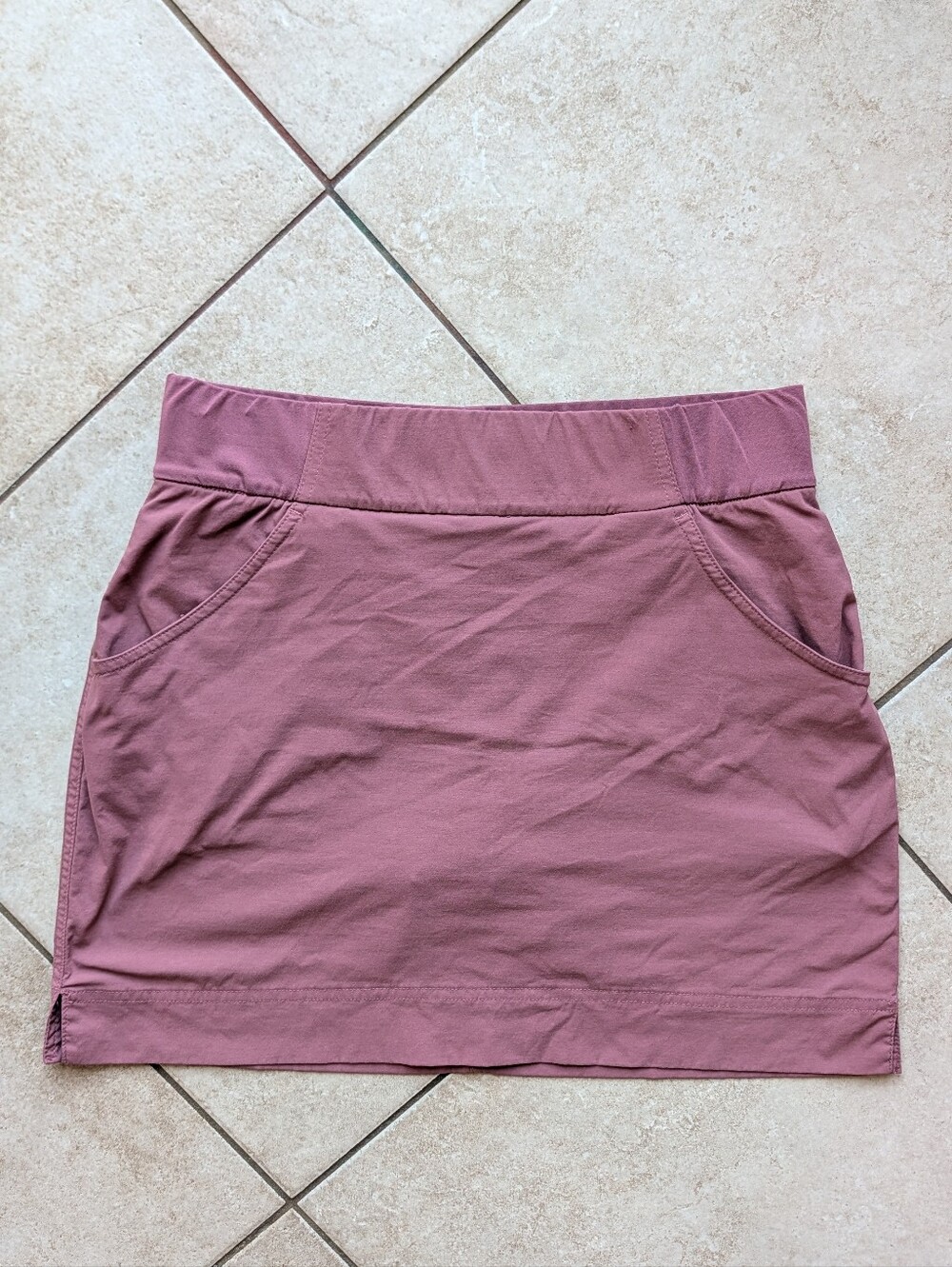Columbia Women's Medium Mauve Pink Active Skort Built-In Shorts Hiking Golf